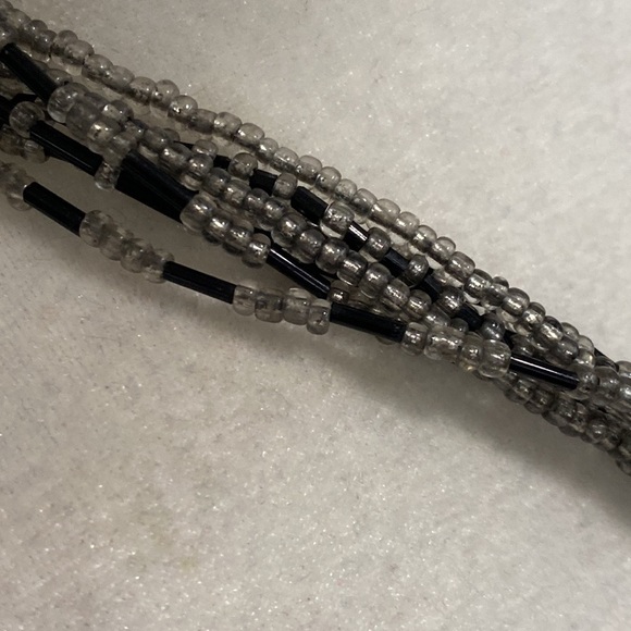 Gray Seashell Black Seed Beaded Bohemian Summer Beach Caribbean Necklace - Picture 11 of 15